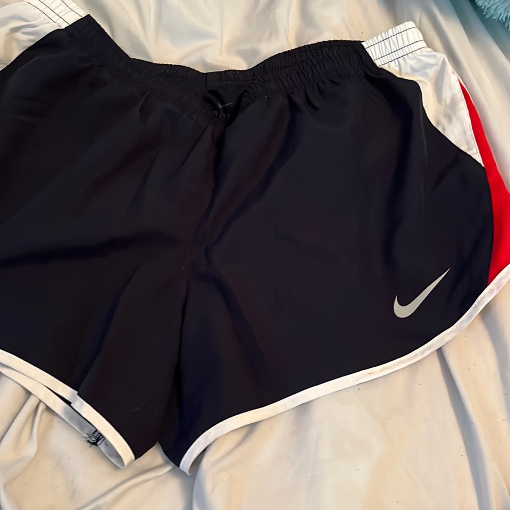 Red white/navy blue tempo shorts